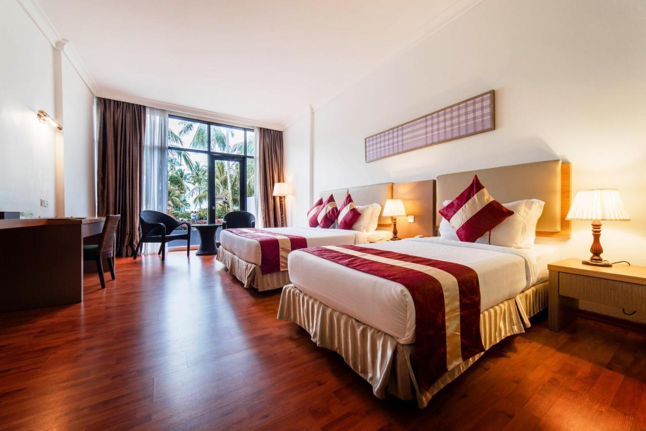 Tunamaya Beach & Spa Resort- Desaru Esterno foto